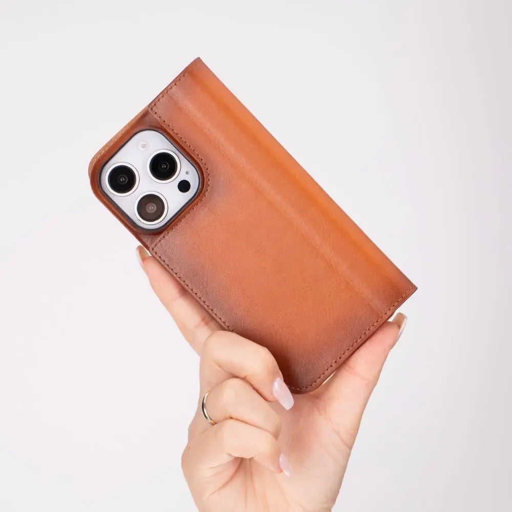 Decatur Leather iPhone 16 Pro Max Folio Case TORONATA
